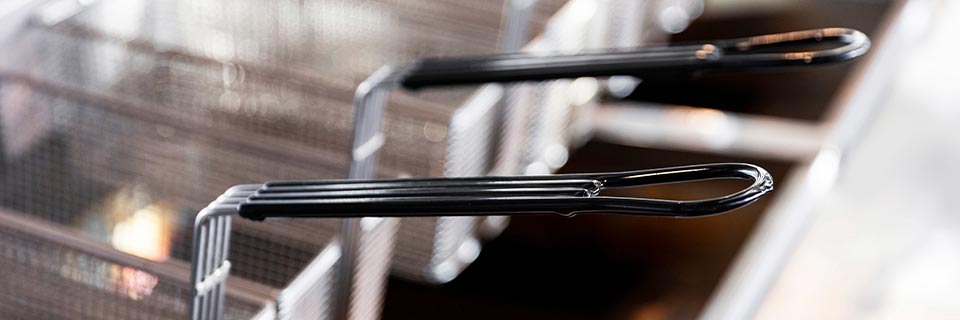 Cleaning a deep fat fryer is a tricky task. Fortunately, with the right equipment, it's easy to clean this appliance.