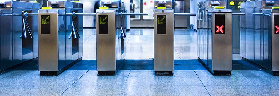 Houd de ingang van de metro schoon