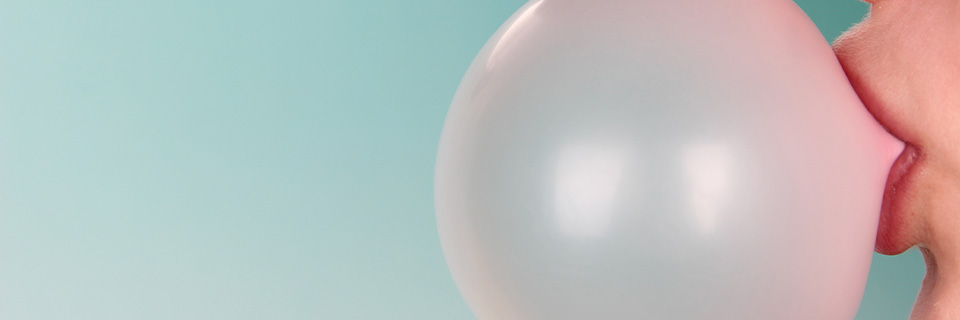 Removing chewing gum outside