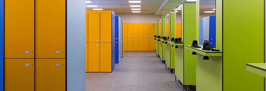 Here's how to clean the lockers smoothly